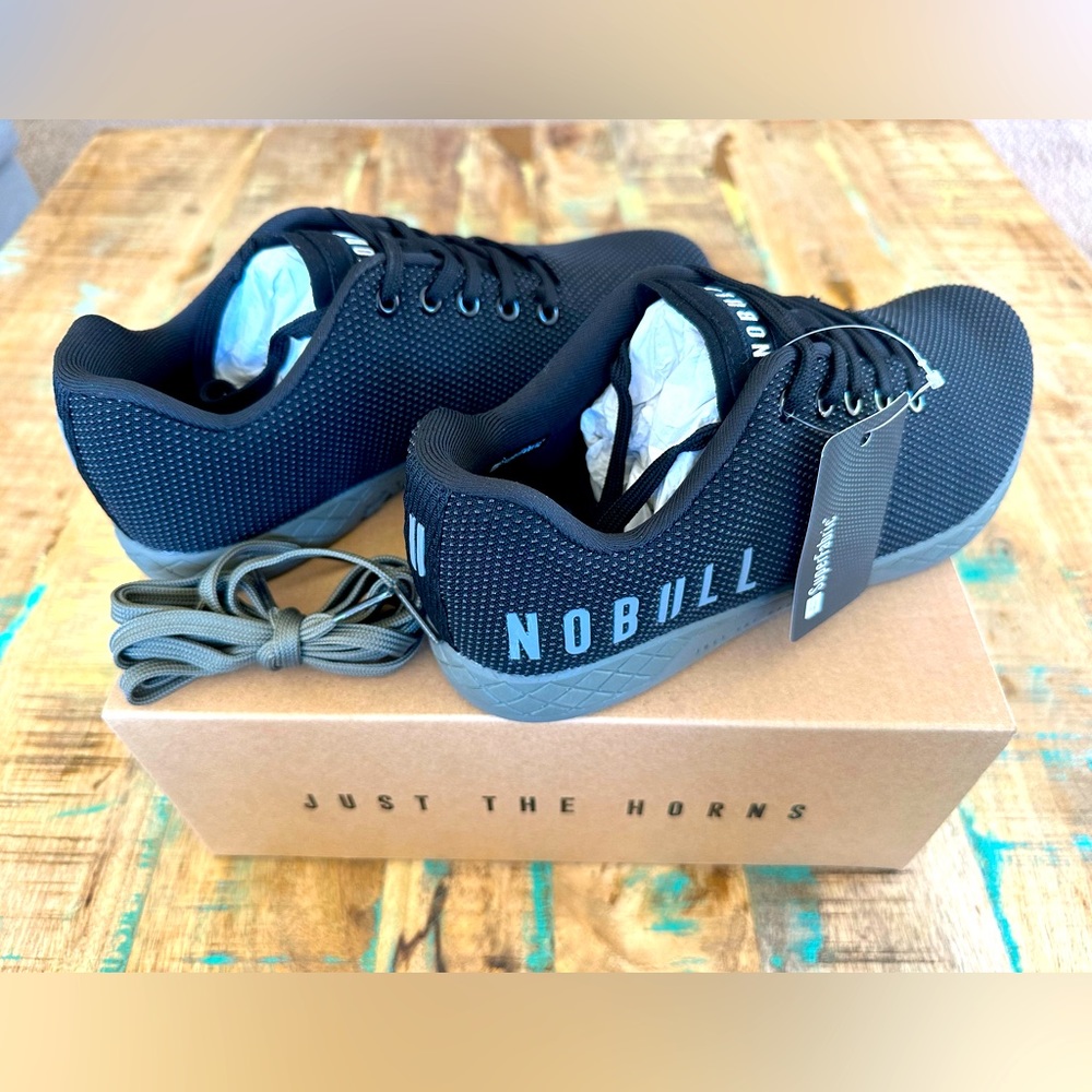 NOBULL Superfabric Trainer Low, Training Shoes, Men’s size 8, Women’s size 9.5